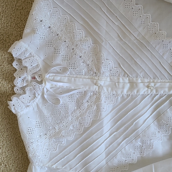 Vintage Button down lace blouse - Picture 2 of 13